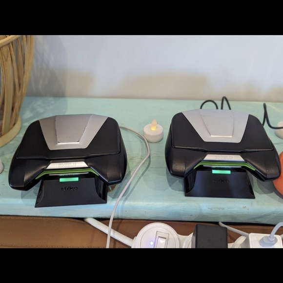 Nividia Shield Portable Systems for gaming + 3 Nyko HDMI TV Charging docks - Picture 7 of 7